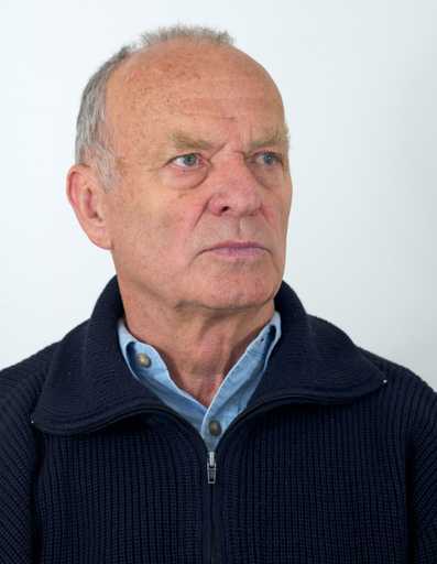 Copyright: MJ Hirsch